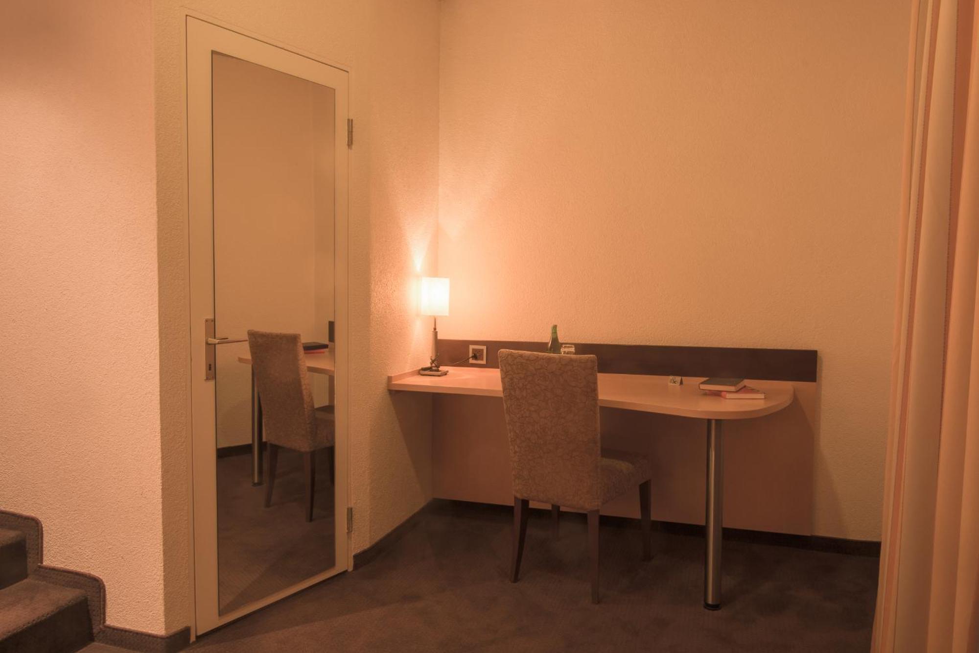 Hotel Zum Goldenen Kreuz Frauenfeld Habitación foto