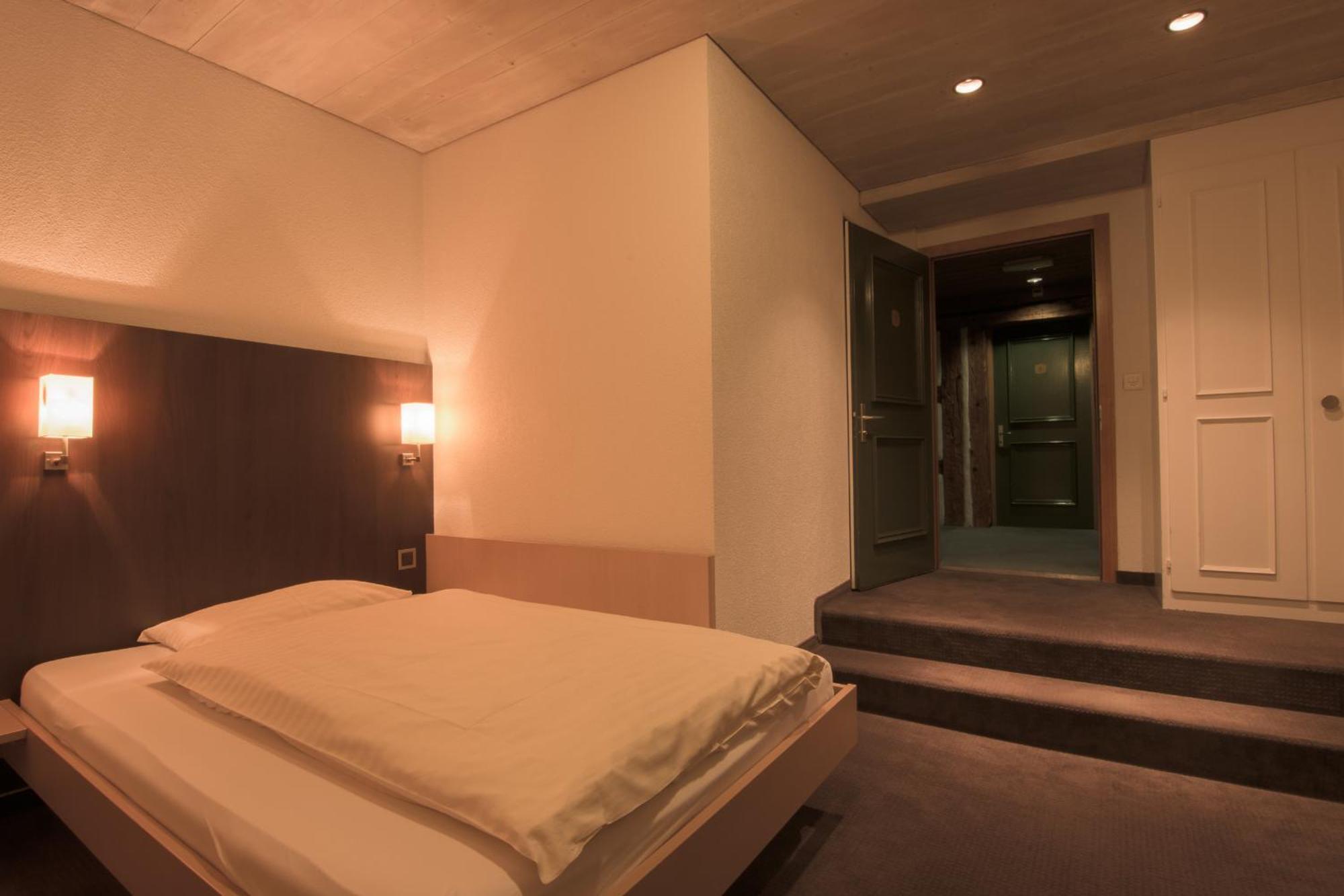 Hotel Zum Goldenen Kreuz Frauenfeld Habitación foto